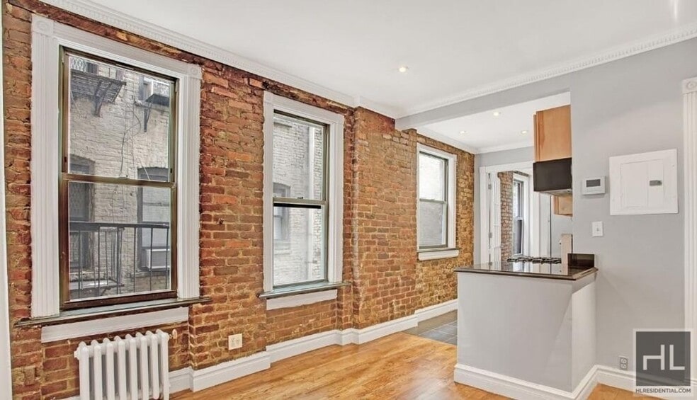 Building Photo - E 13TH ST.