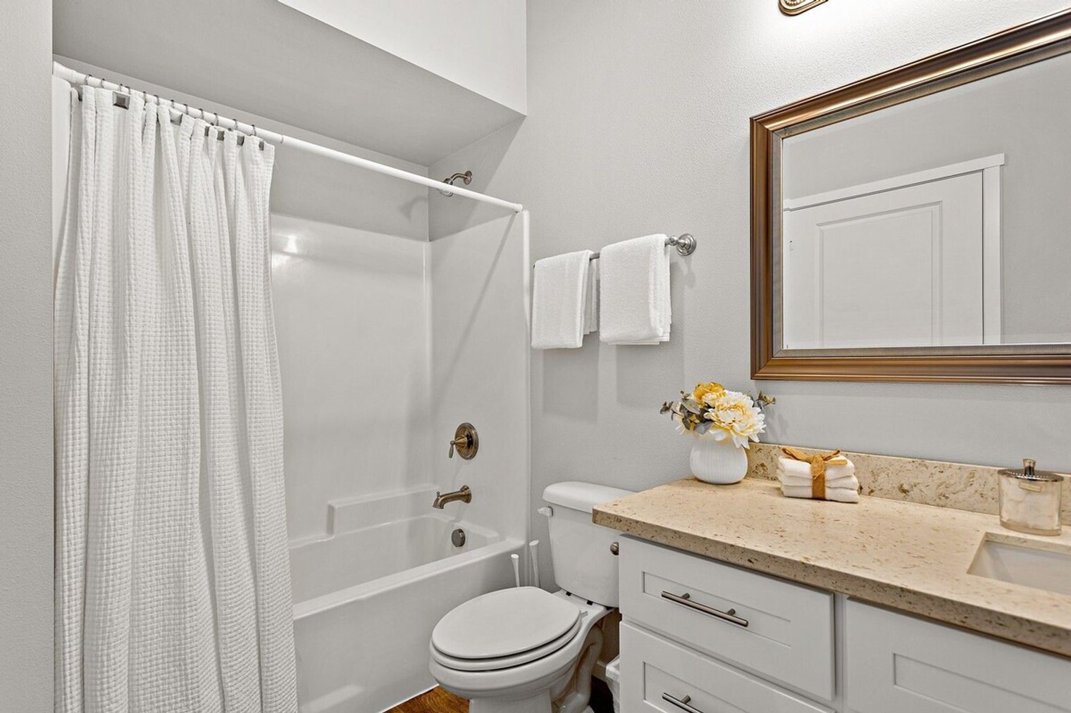 Building Photo - 624 E 32nd St