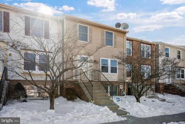 Building Photo - 6909 Doublebrand Ct
