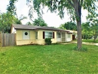 Building Photo - 1607 Delmar Dr