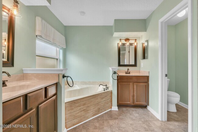 Building Photo - 951 Silver Spring Ct