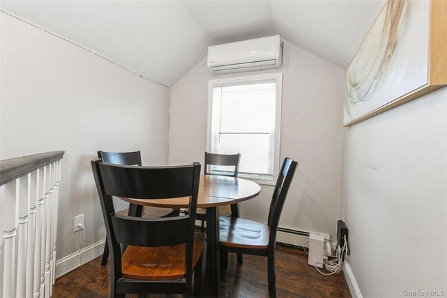 Building Photo - 39 Bay Shore Ave