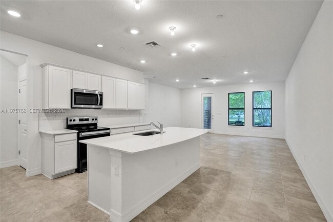 Building Photo - 8339 NW 7th Pl