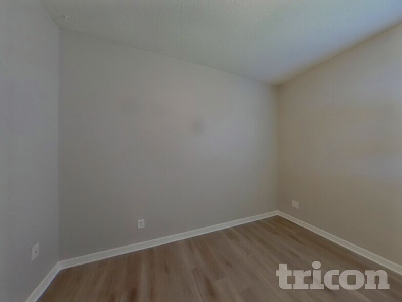 Building Photo - 5112 Clover Mist Dr