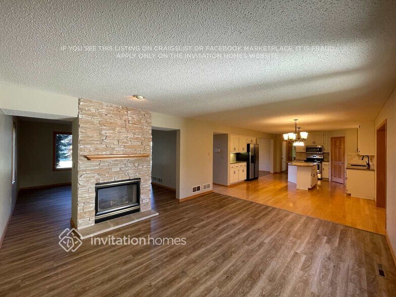 Building Photo - 10410 Stony Creek Dr
