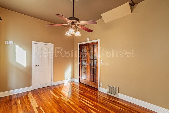 Building Photo - 2105 W 31st Ave