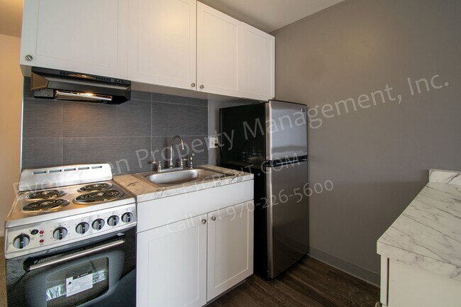 Building Photo - 500 Laporte Ave