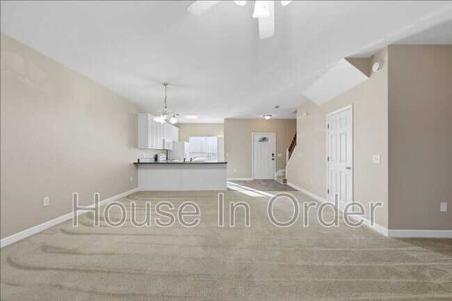 Building Photo - 48 Ridgestone Cir