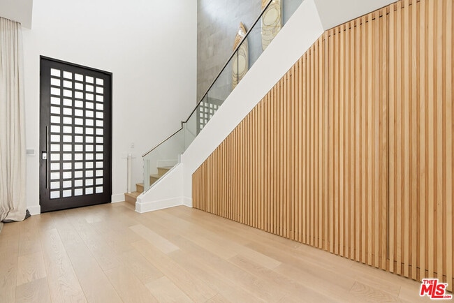 Building Photo - 5926 Firefly Pl