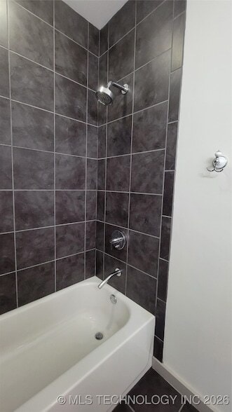 Building Photo - 1430 S Quincy Ave