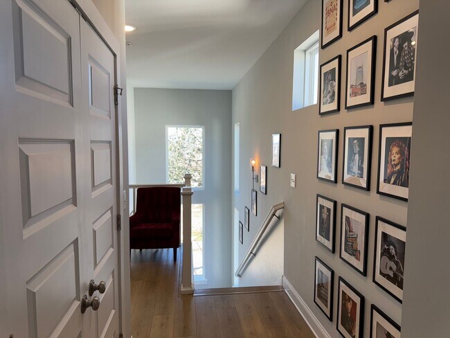 Building Photo - Great 3BR Home in the Heart of Nashville