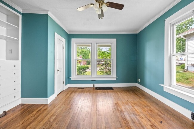 Building Photo - Home For Rent Near Historic Downtown Clark...