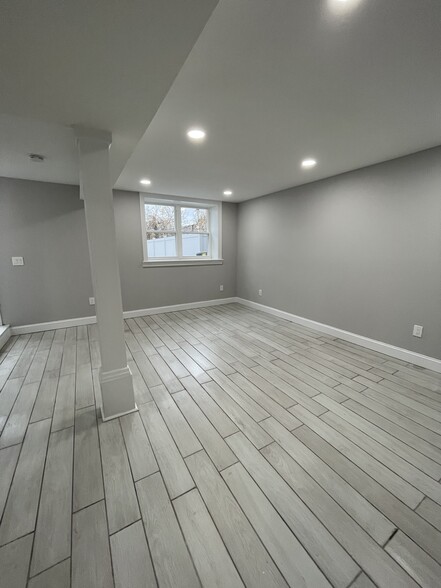 Building Photo - 200 Westminster Pl