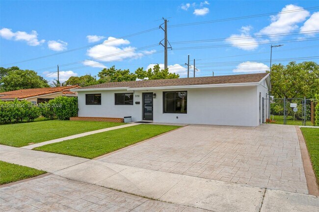 Building Photo - 5110 SW 106th Ave