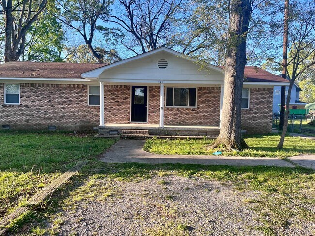 Building Photo - 4 Bedroom 2 Bathroom Home, Lonoke