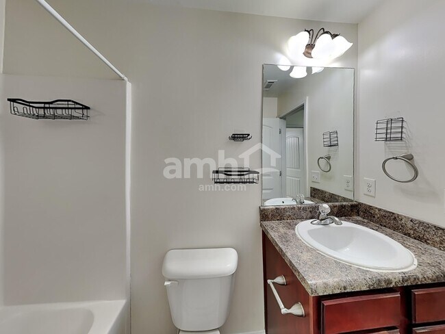 Building Photo - 6260 Cove Creek Dr