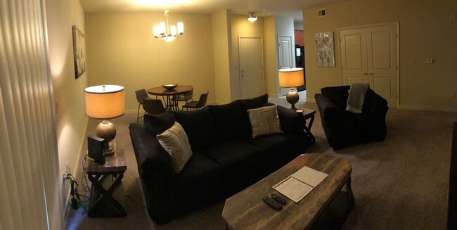 Building Photo - 31 Station Ct