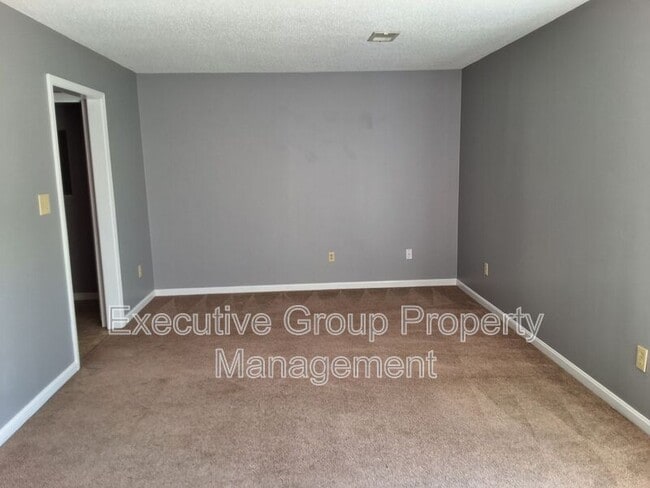 Building Photo - 716 Rogersville Rd