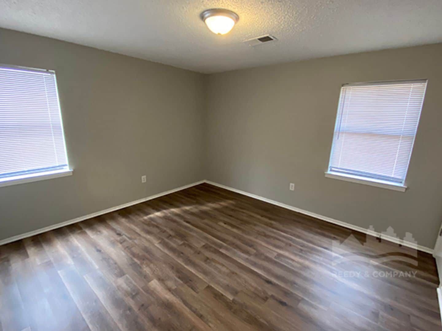 Building Photo - 5370 Haynes Dr