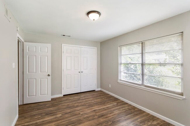 Building Photo - 13226 Rockglen St