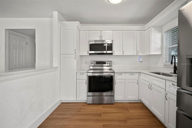 Building Photo - 7717 W Powhatan Ave