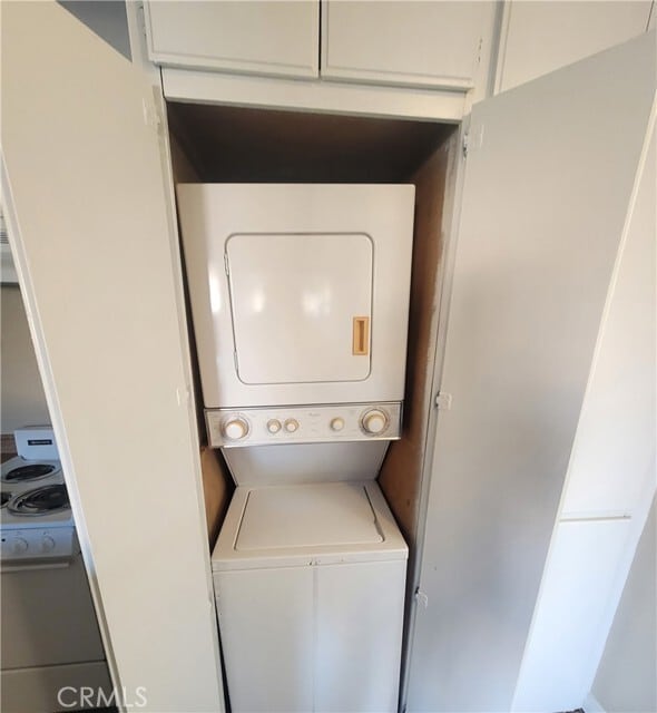 Building Photo - 3640 Oak Creek Dr