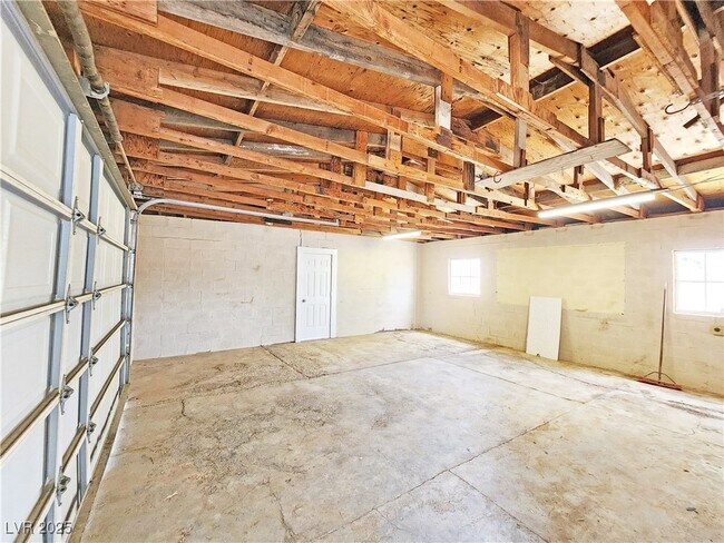 Building Photo - 7701 S Arabian Way