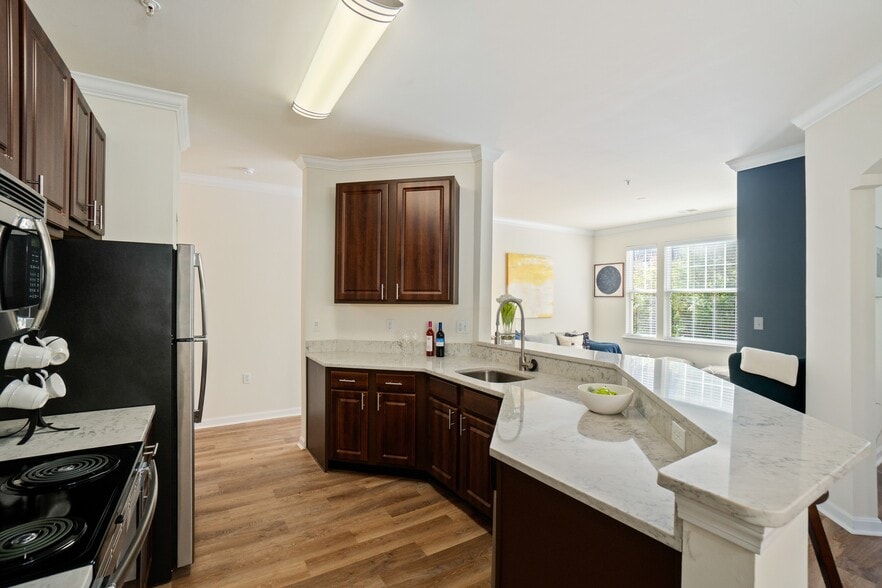 Interior Photo - Harbor Village at the Commons