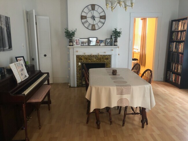 Dining Room - 316 S Grove Ave