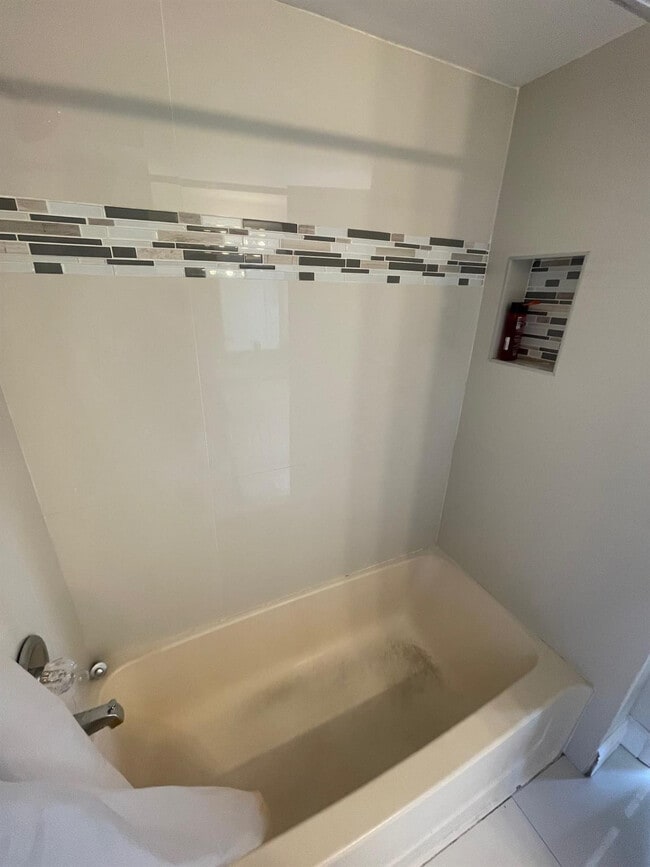 Building Photo - 3910 NW 90th Ave