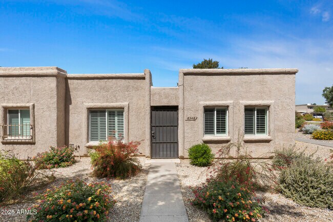 Building Photo - 8348 E Solano Dr