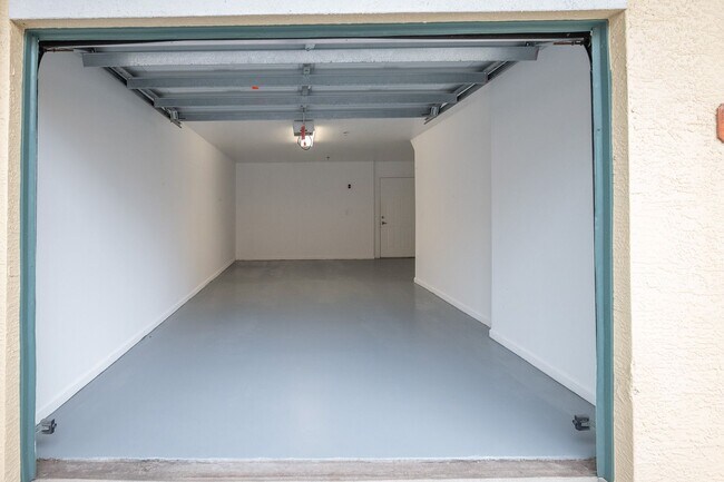 Building Photo - Available for Immediate Move in!  Gorgeous 2 Bedroom Condo with Garage on the 1st Floor!