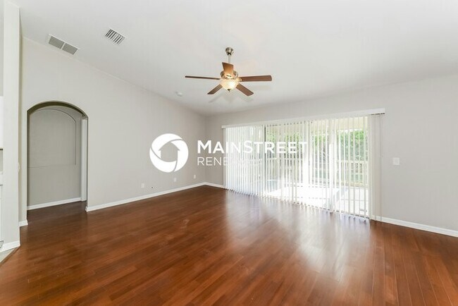 Building Photo - 4 Bedroom Pet-Friendly Home in NORTH PORT, FL with Main Street Renewal