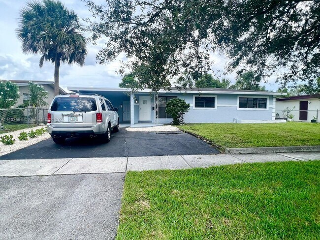 Building Photo - 4 br, 2 bath House - 430 SW 31st Ave