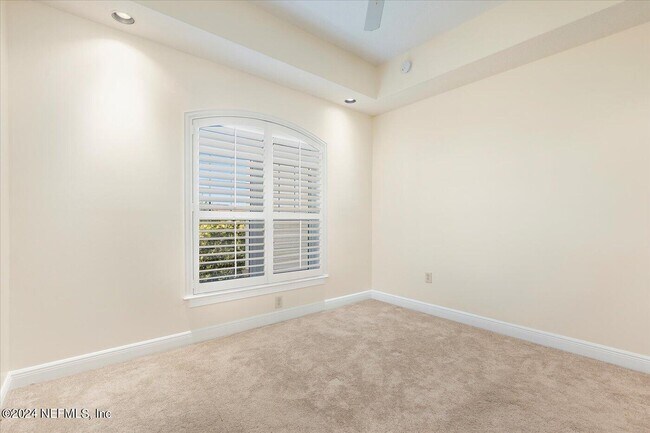 Building Photo - 4300 S Beach Pkwy
