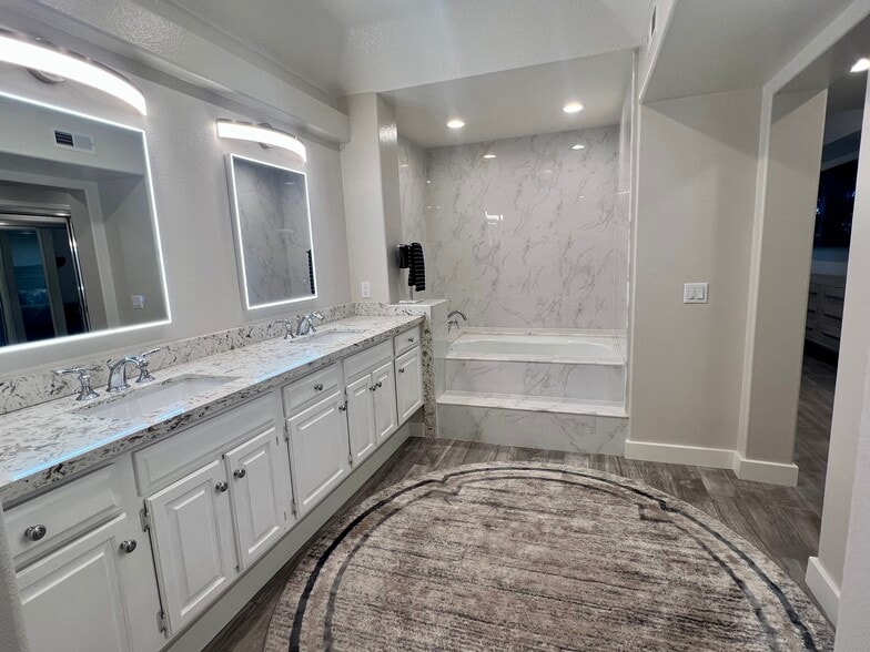 Building Photo - 34300 LANTERN BAY Dr