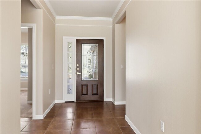 Building Photo - 809 Whispering Wind Dr