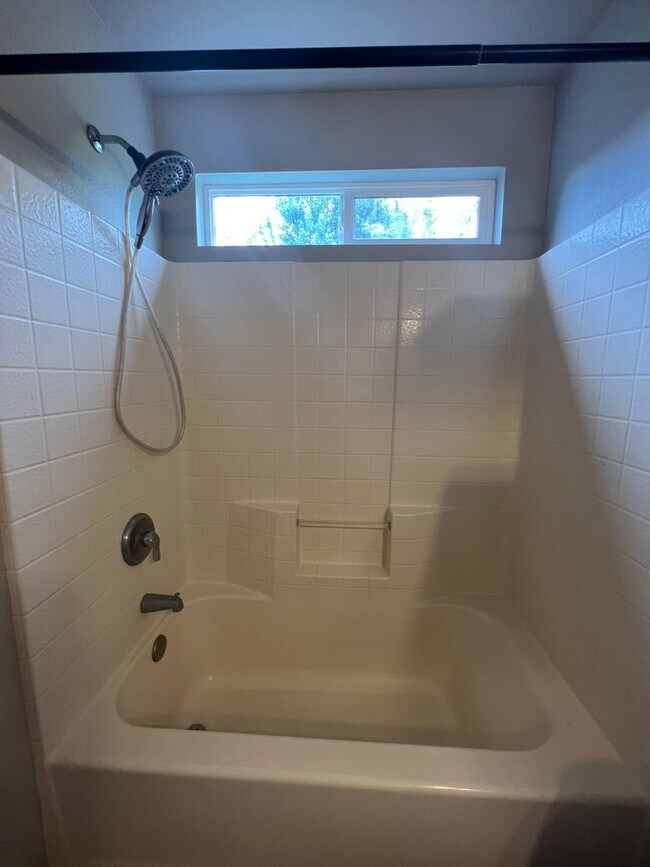 Building Photo - 4 Bedroom 2 Bath Home in Northwest Boise available soon!