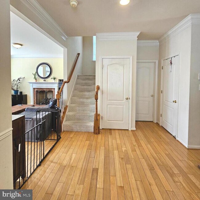 Building Photo - 42991 Chesterton St