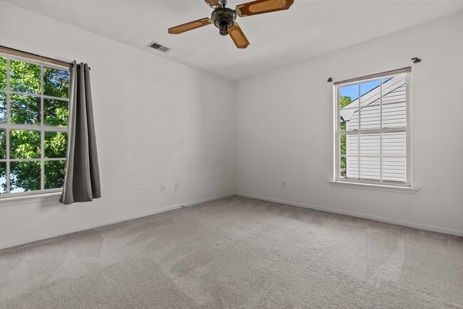 Building Photo - 5509 Bulls Bay Dr