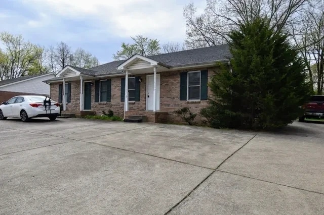 Building Photo - 178 Hadley Dr