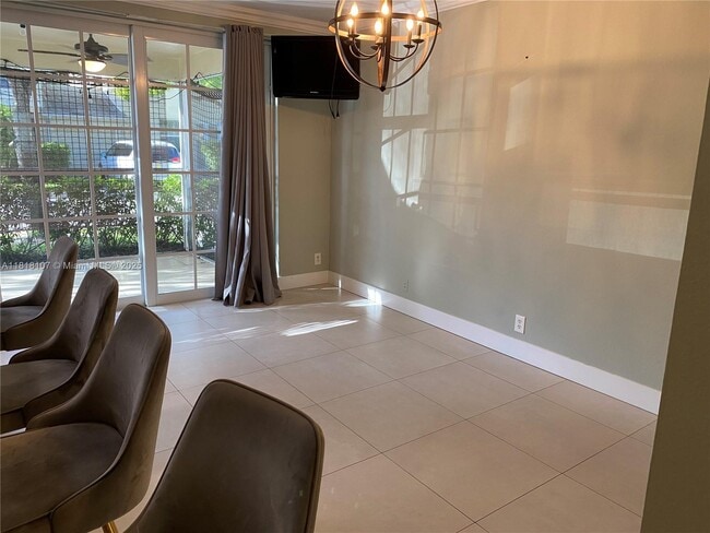 Building Photo - 10931 Jewel Box Ln