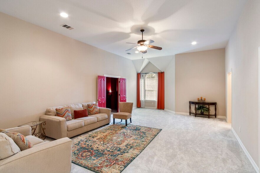 Building Photo - 15 Sarazen Loop N