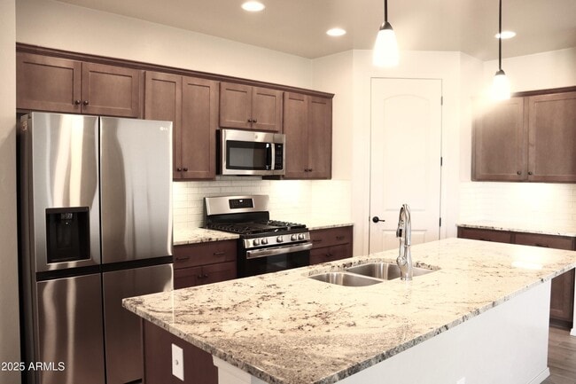 Building Photo - 1547 Middle Crk Ln