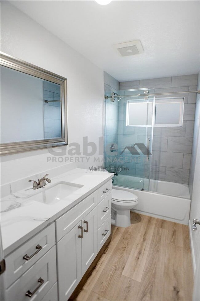 Building Photo - 31615 Hunter Ln