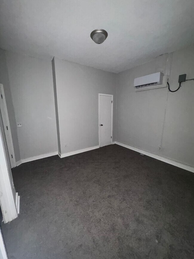 Building Photo - 117 Trojan Way