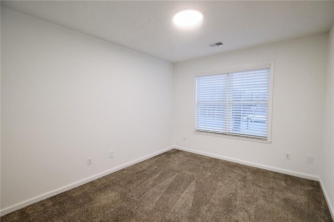 Building Photo - 1645 Fort Mason Way