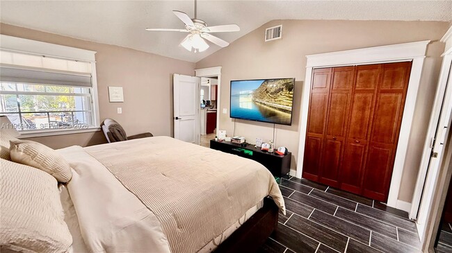 Building Photo - 5470 Pine Cir