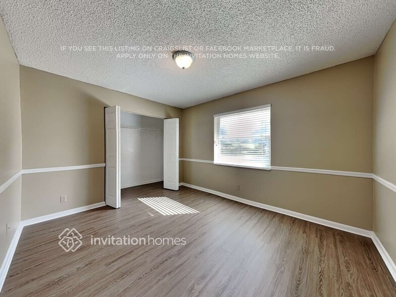 Building Photo - 5065 1st Rd