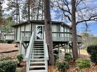 Building Photo - 1195 St Andrews Dr